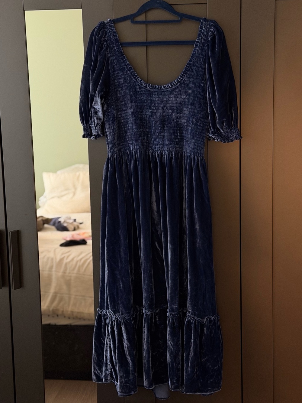 Hill House Nap Dress in Navy Velvet - Picture 2 of 3